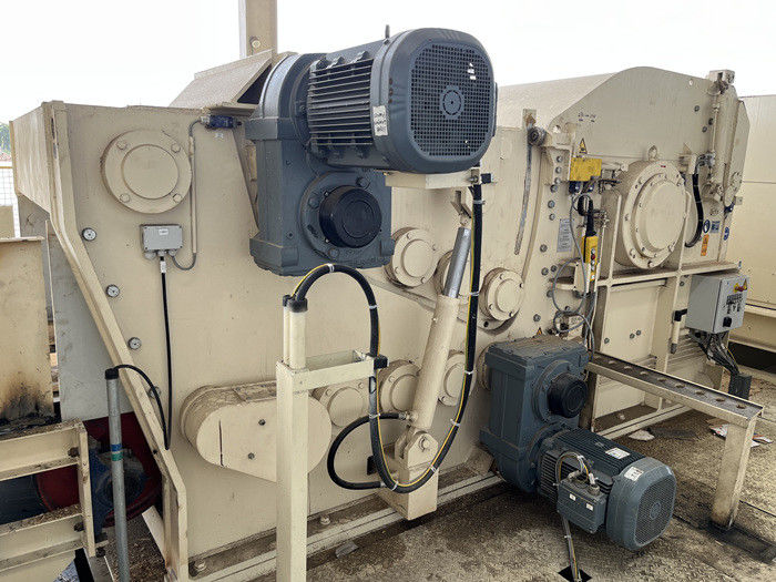 MDF / HDF Multi-Openings Production Line with Capacity of 180~500 m³ / Day